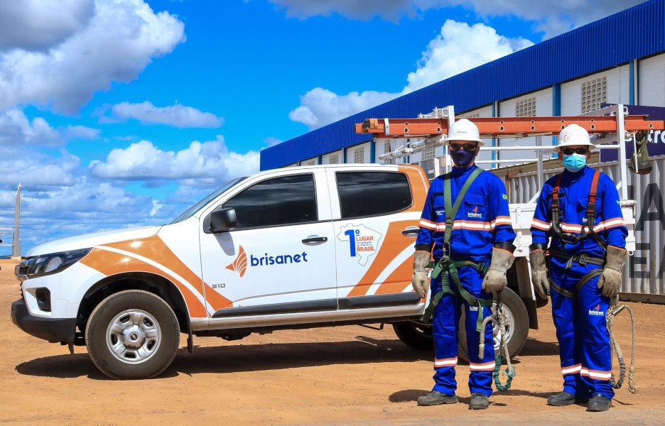 Quixadá Desconectada: Rompimento de fibra deixa usuários da Brisanet sem internet